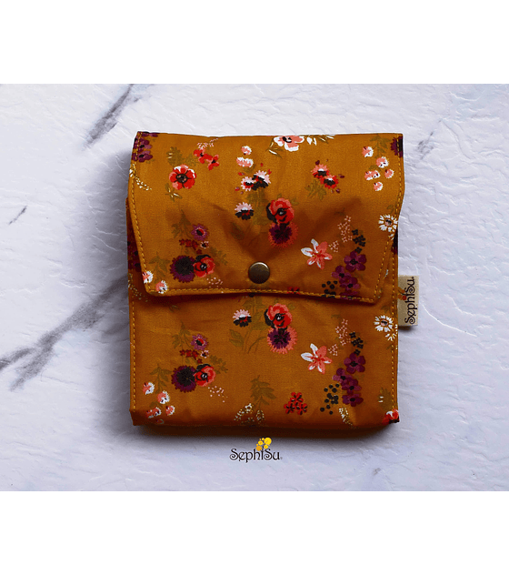 Estuche Meraki - Flores Fondo Amarillo