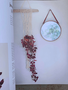 Macramé - The Craft of Creative Knotting For Your Home