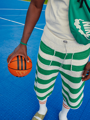 Hook Out!: Fresh Crochet Wear by Molla Mills