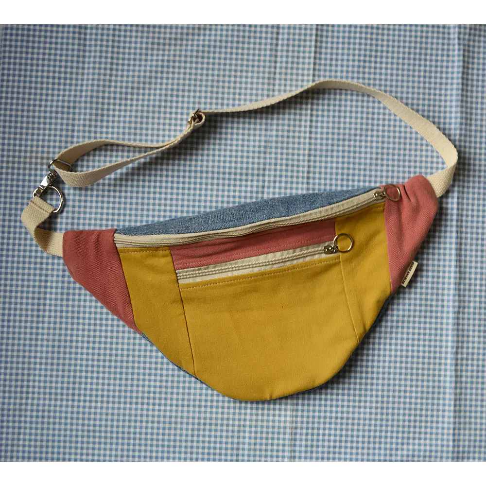 Banano rosado y amarillo