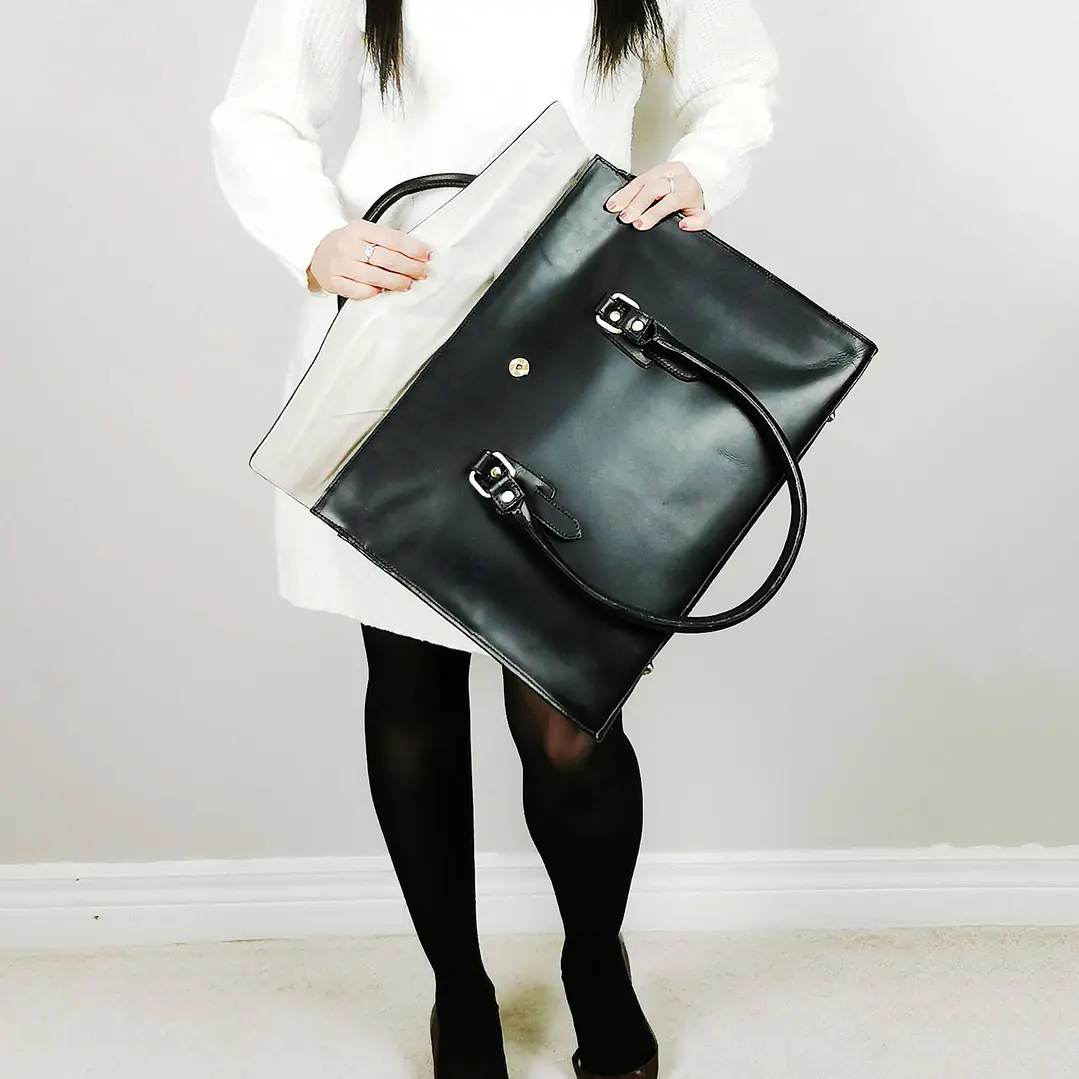 The Signature 17" Leather Laptop Bag, Black Flap 2