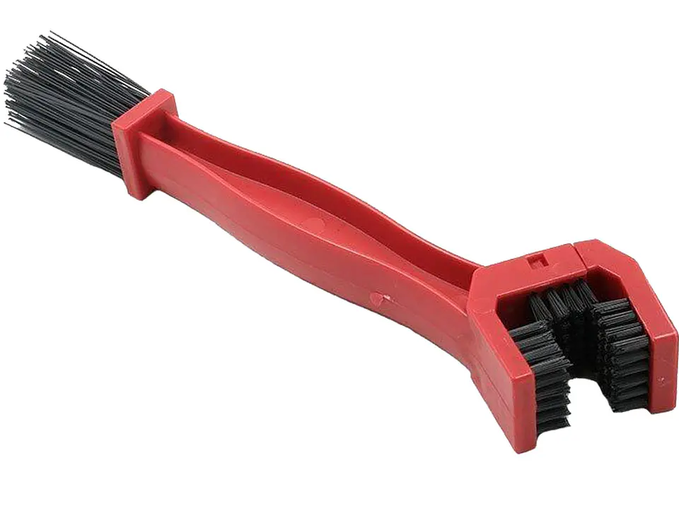 Cepillo para limpieza de cadena transmisión moto 2