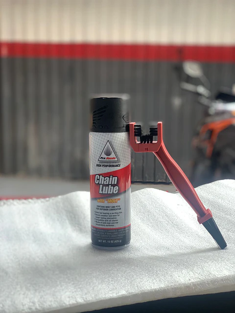 Lubricante cadena + cepillo