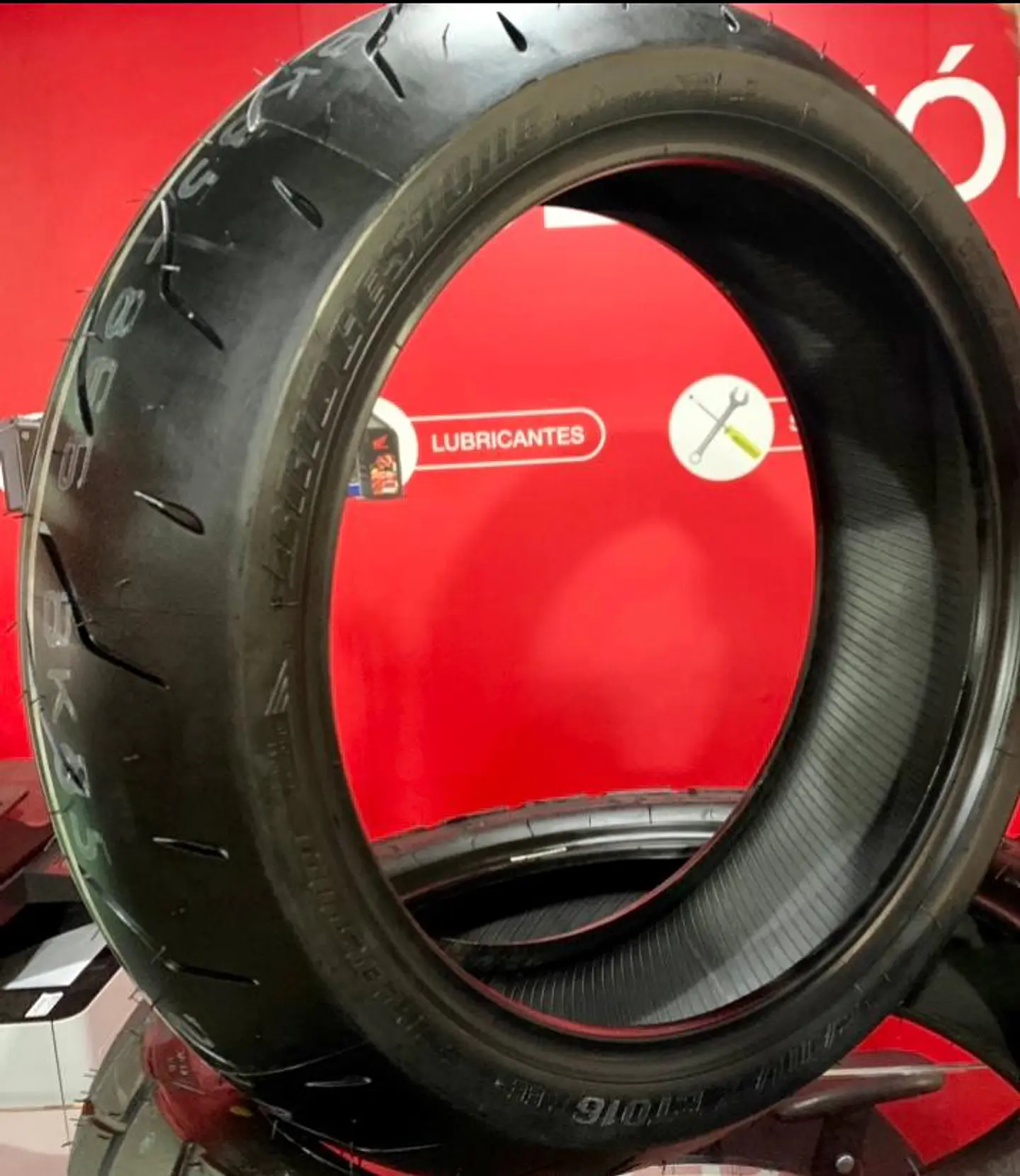 NEUMATICO TRAS 180/55ZR17 BRIDGESTONE 3
