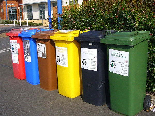 Guía Práctica de Reciclaje en Casa: Desde tus Residuos hasta la Reutilización de Aguas Grises