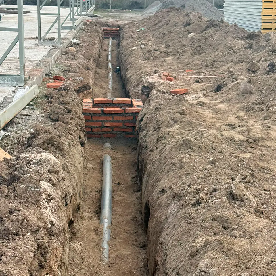 Instalación de Fosas Sépticas y Cámaras de Inspección en Hormigón: Saneamiento Garantizado para tu Parcela 14