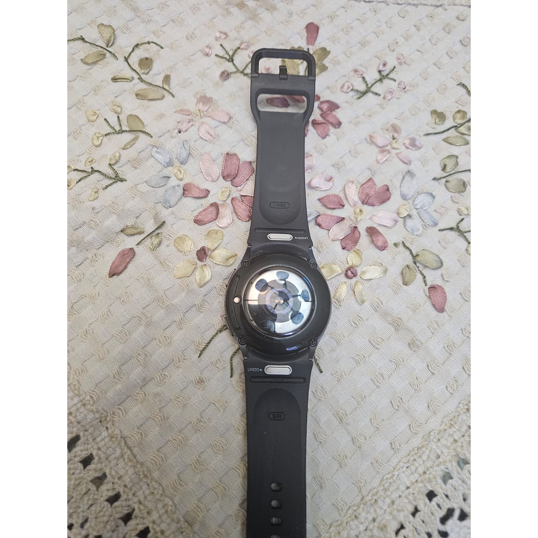 Samsung Galaxy Watch 6 40mm  9