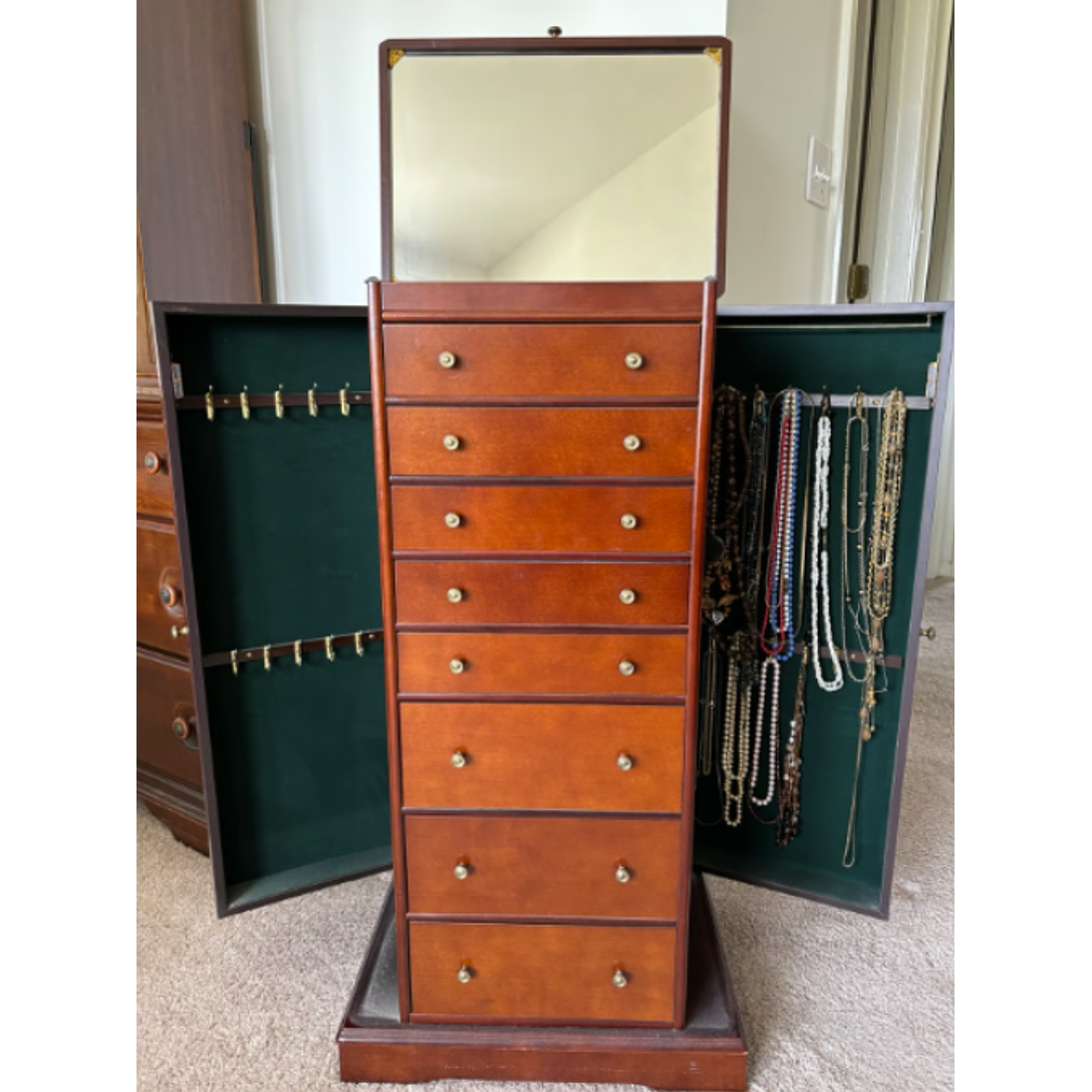 Gabinete clásico para joyería 1