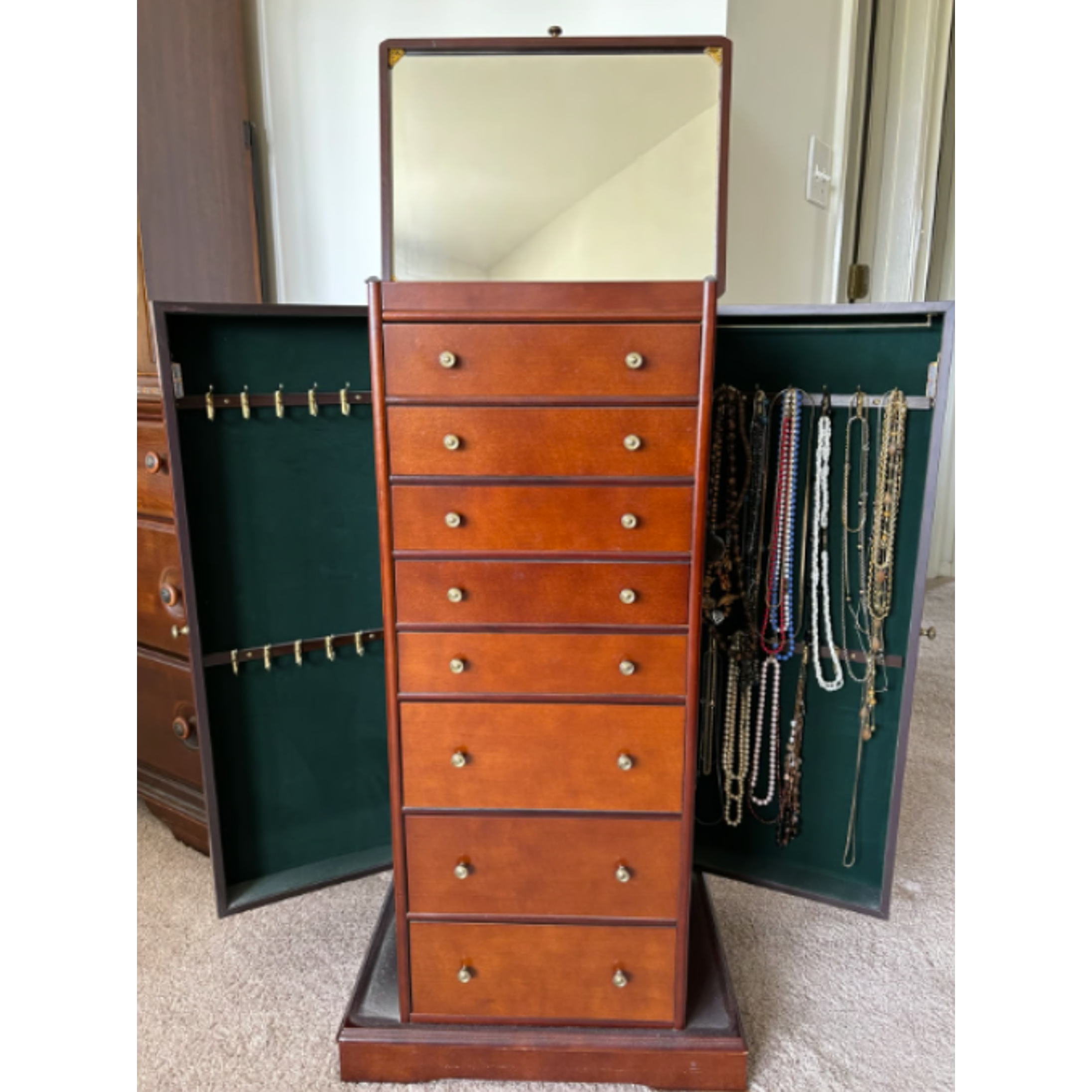 Gabinete clásico para joyería 1