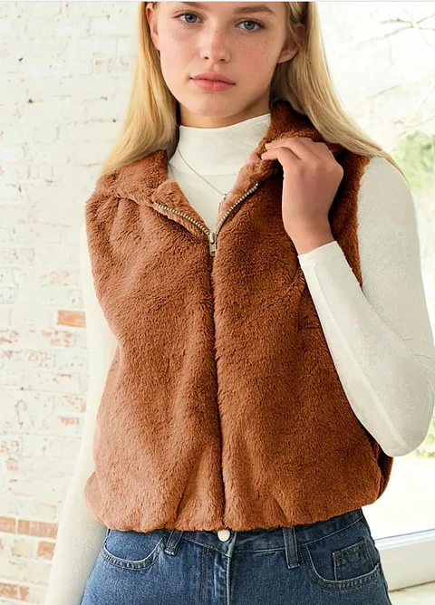 Sewing pattern for a women's hooded vest - jacket - padded vest for women - plush