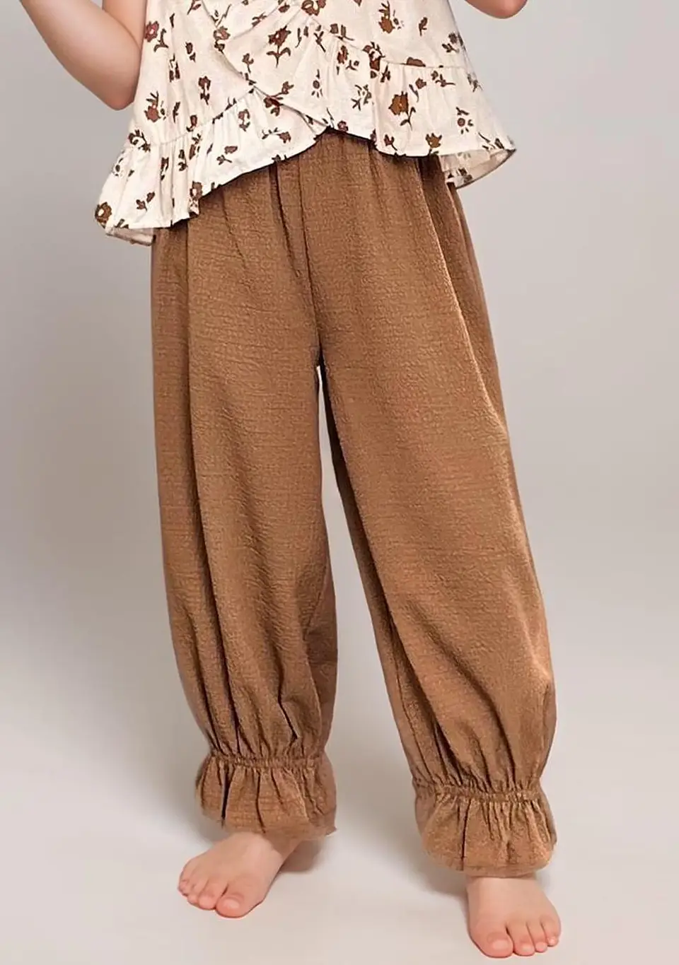 Kids Gathered Cuff Pants Sewing Pattern 3