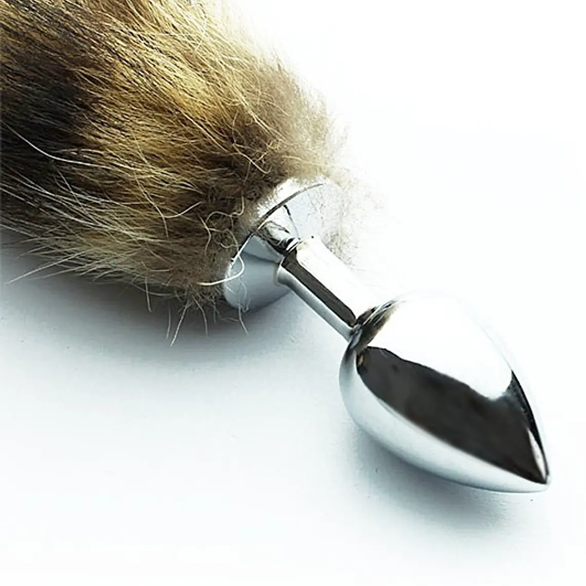 Plug Metal con cola de Zorro 3