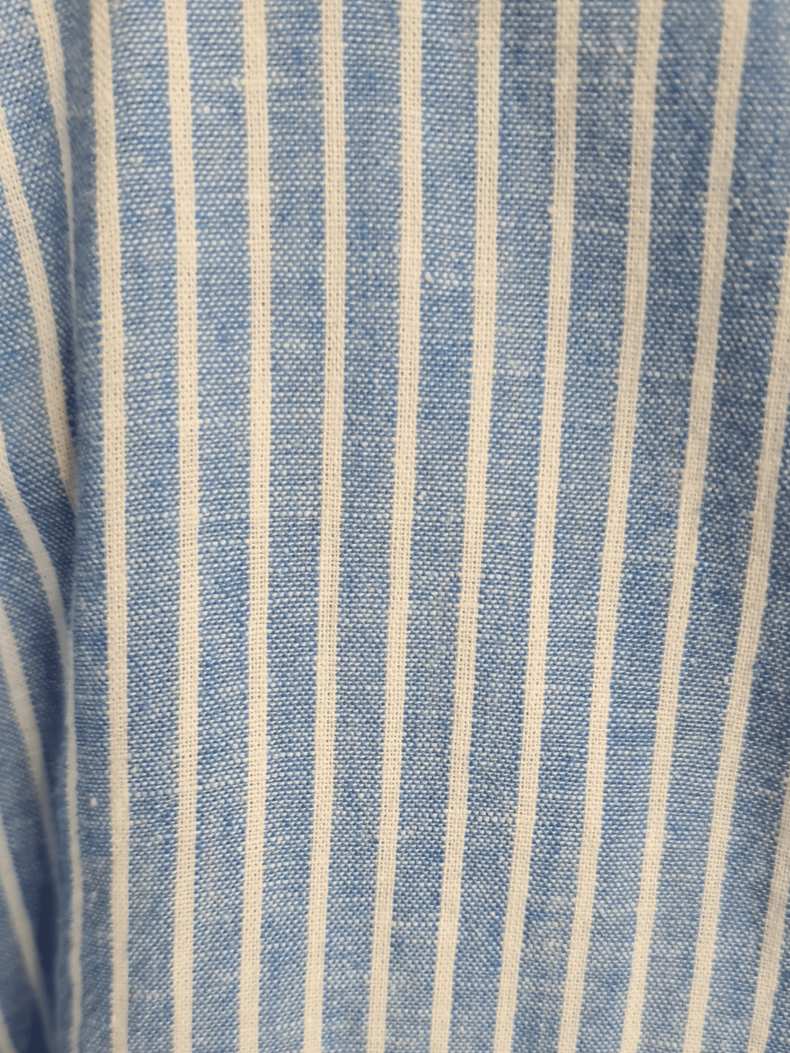 Camisa azul de rayas blancas 2