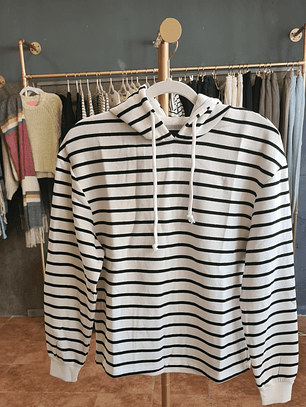 Sudadera blanca con rayas negras