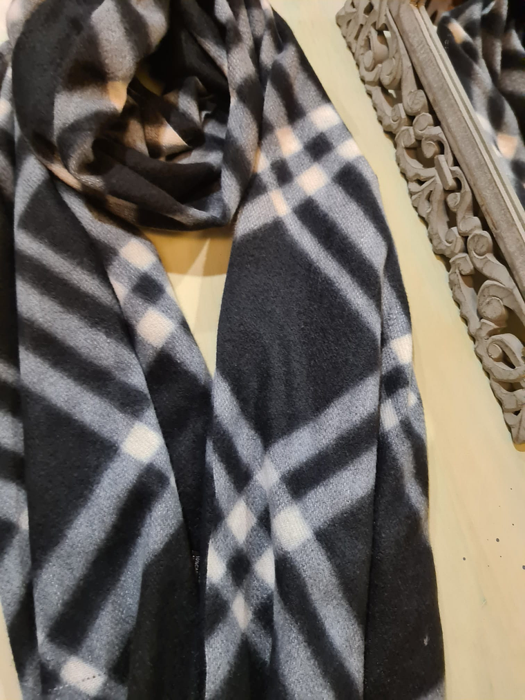 Bufanda negra rayas cuadros grandes 2