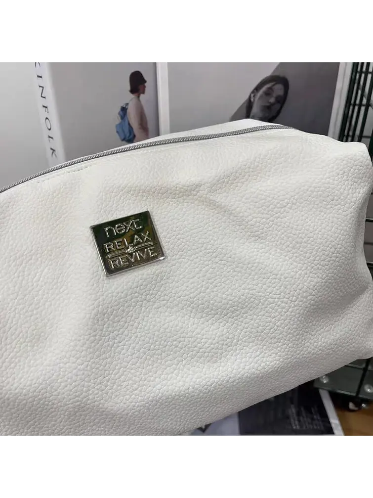 NECESER DE CUERINA BLANCO 31*15*13 C/U 2