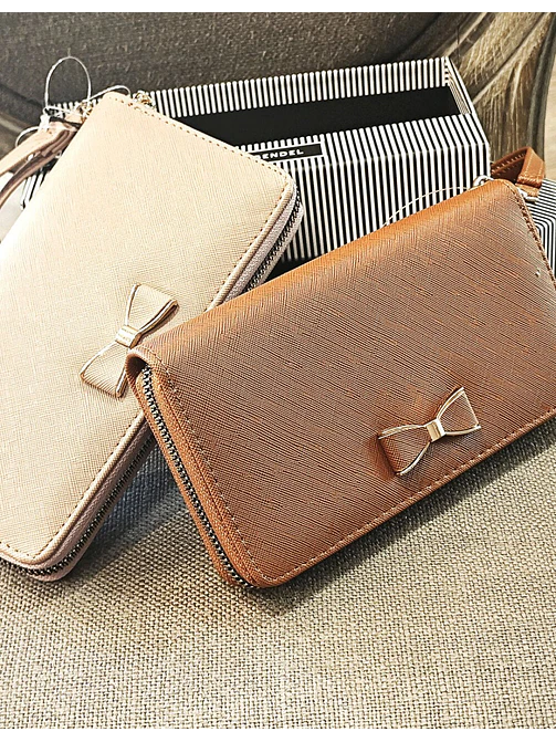 BILLETERA CON MOÑO 19*10 C/U  2