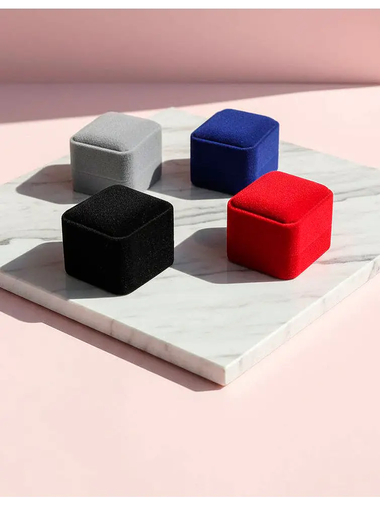 CAJA PARA ANILLO 6*5*4 PCS*3                       2