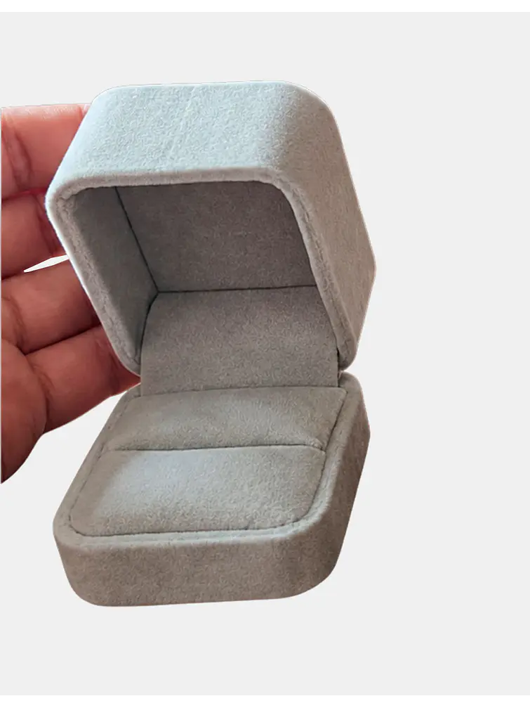 CAJA PARA ANILLO 6*5*4 PCS*3                       3