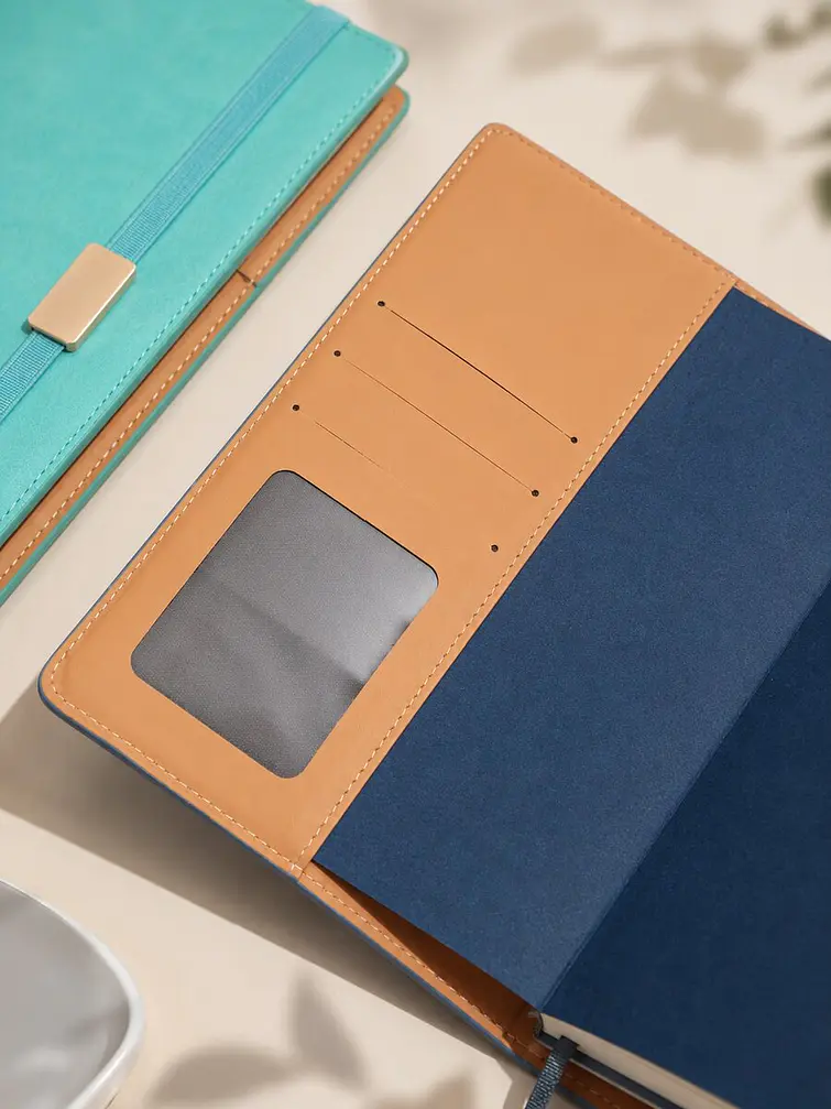 CUADERNO CON ELASTICO A5 C/U 4