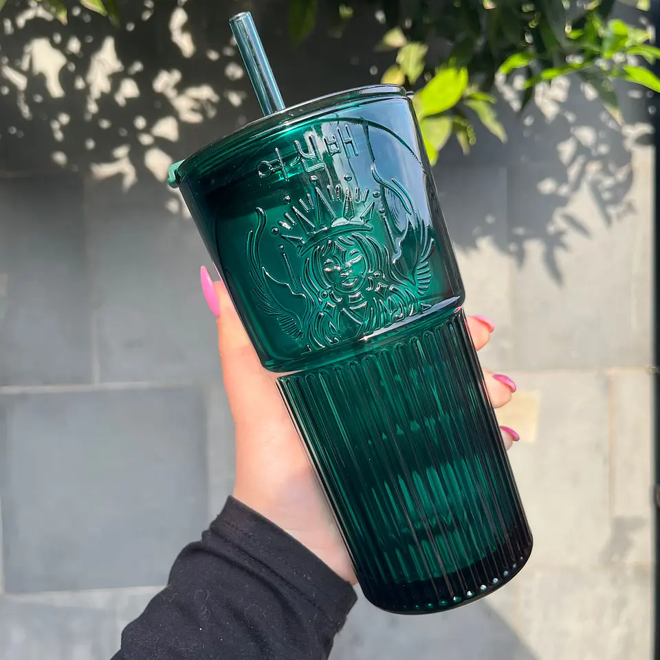Vaso de vidrio verde  1