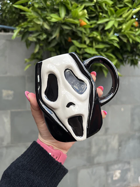 Taza Scream Movie 