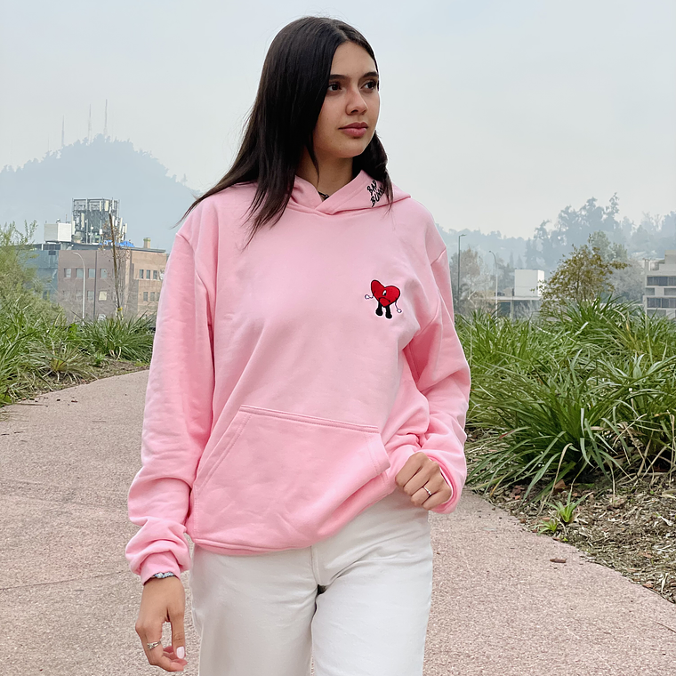 Poleron Bad Bunny Rosa  1