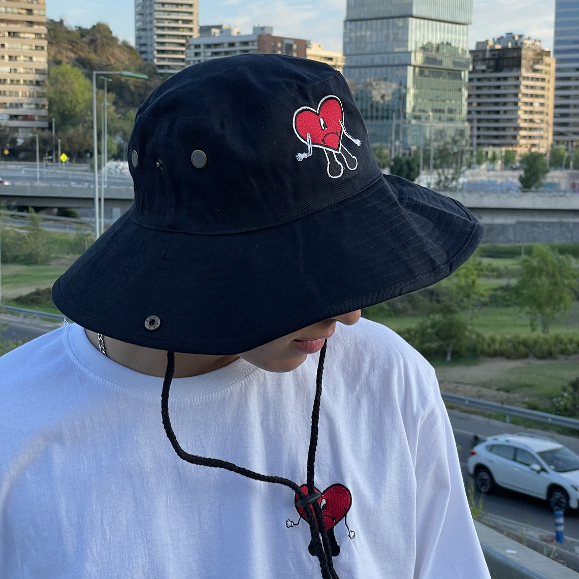 Sombrero Negro Bordado Corazon New Stock 1