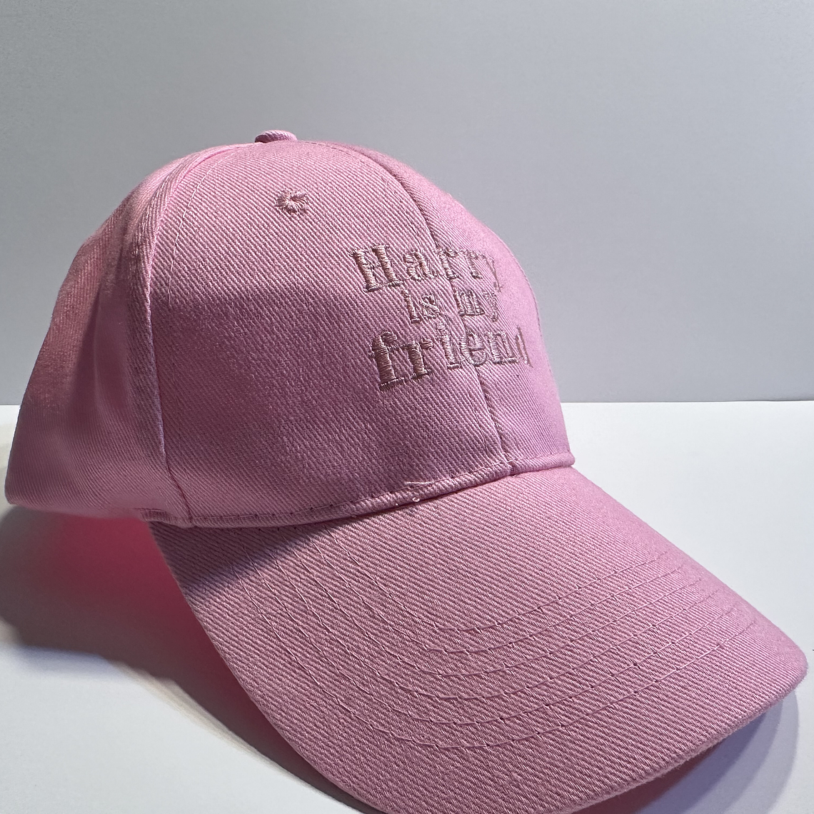 Jockey Rosado Harry is my friend  1