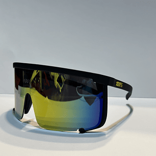 LENTES DE SOL NEGRO 100%