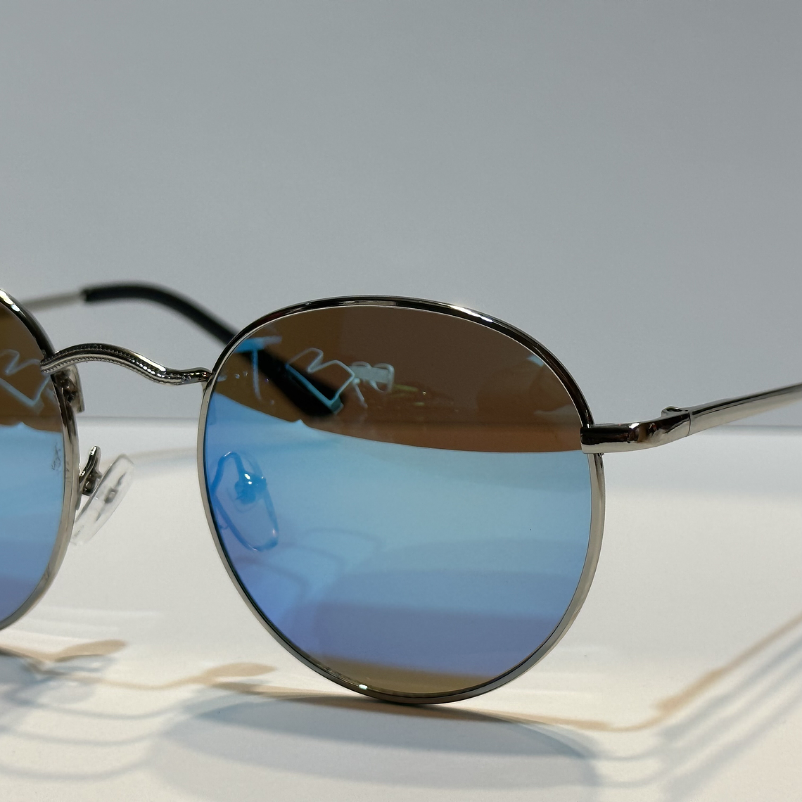 LENTES DE SOL REDONDO  2