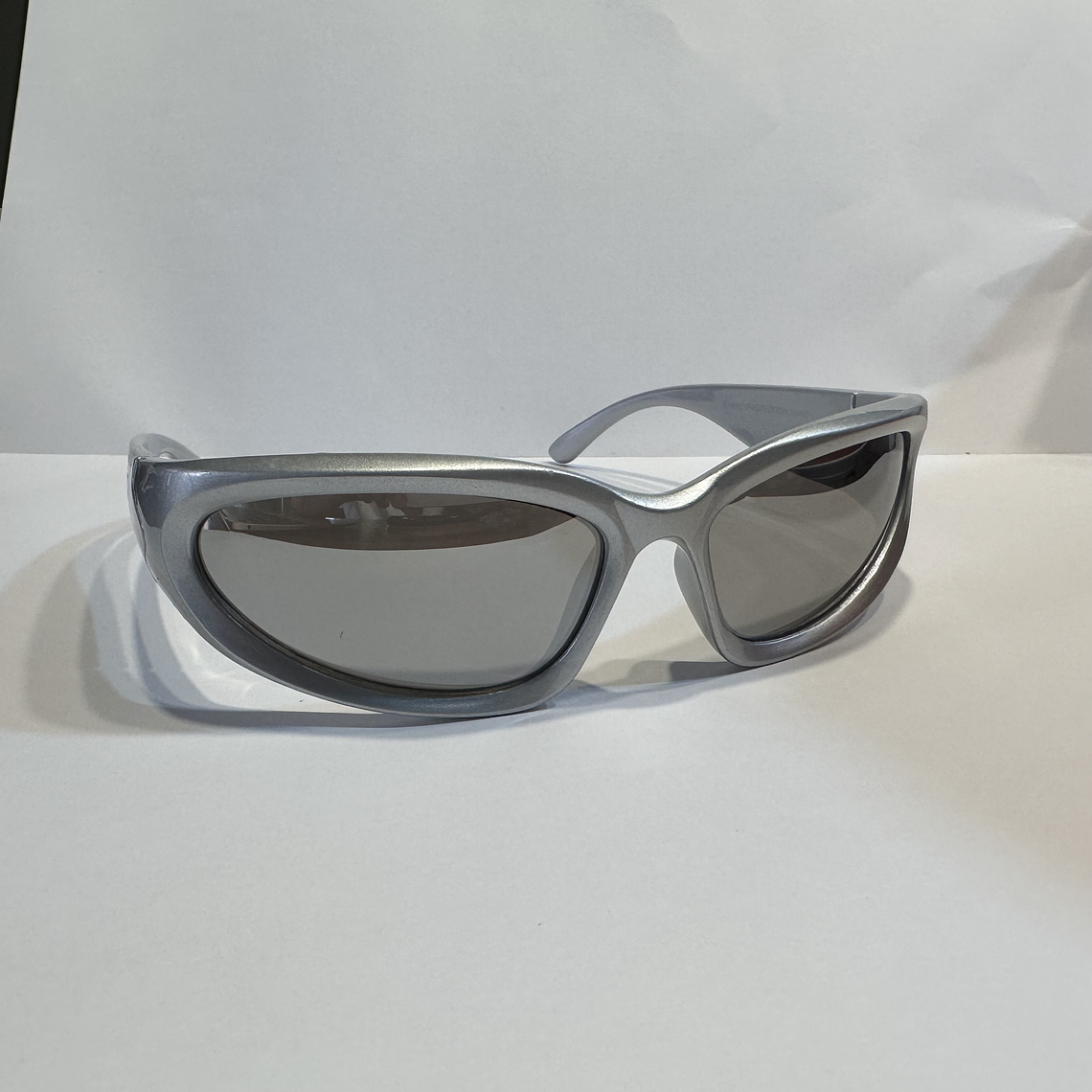 LENTES EN TENDENCIA GRIS NEW 1