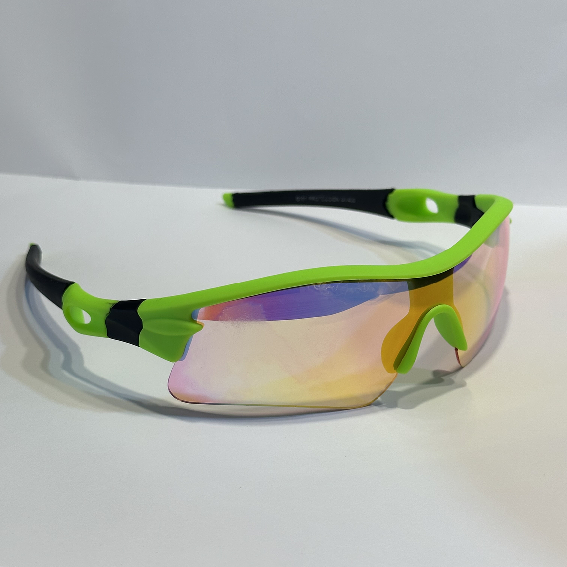 LENTES DE SOL TORNASOL  VERDE NEON  1