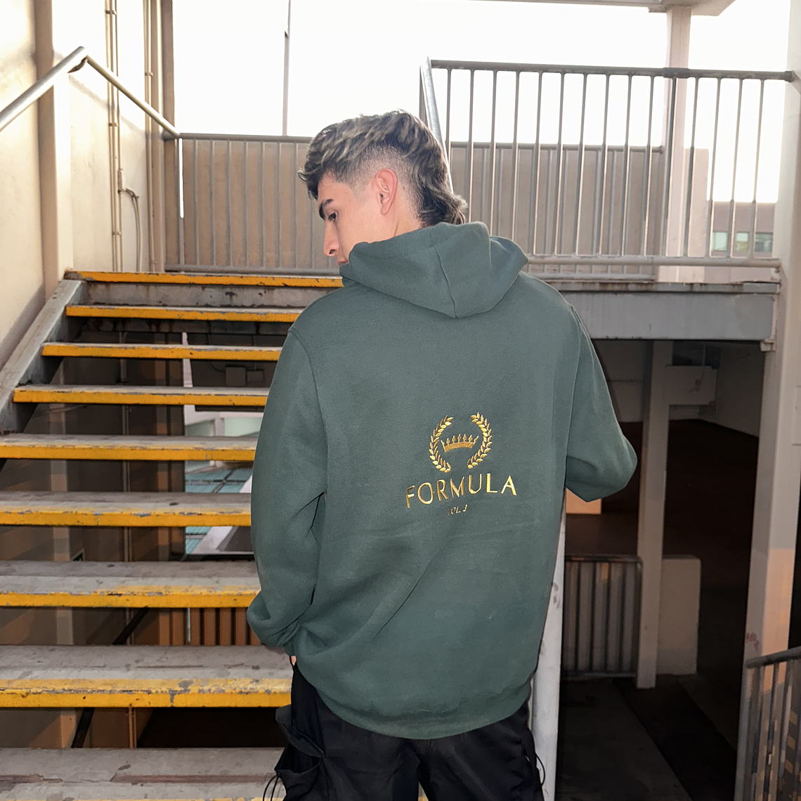 Poleron Bordado VERDE ROMEO SANTOS  1