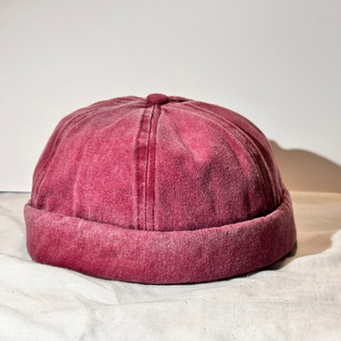 Gorro Docker Borgoña 1