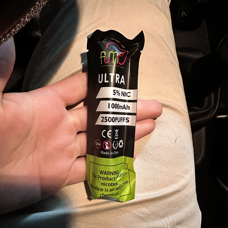 Vaper Fume Ultra Modelo Gucci  3