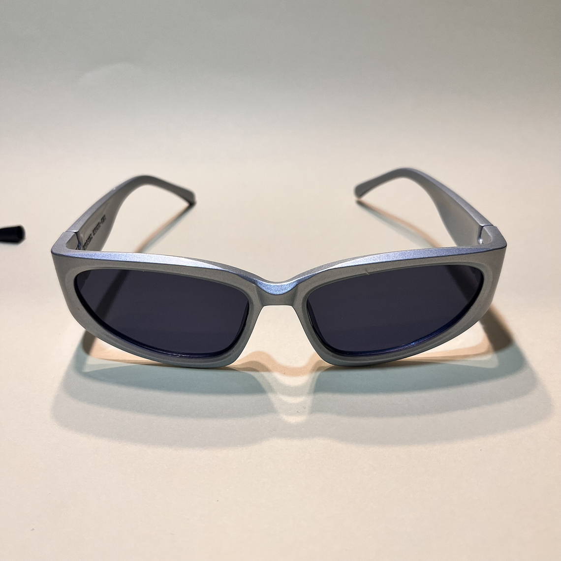 Lentes Party Gris Cristal Negros 4