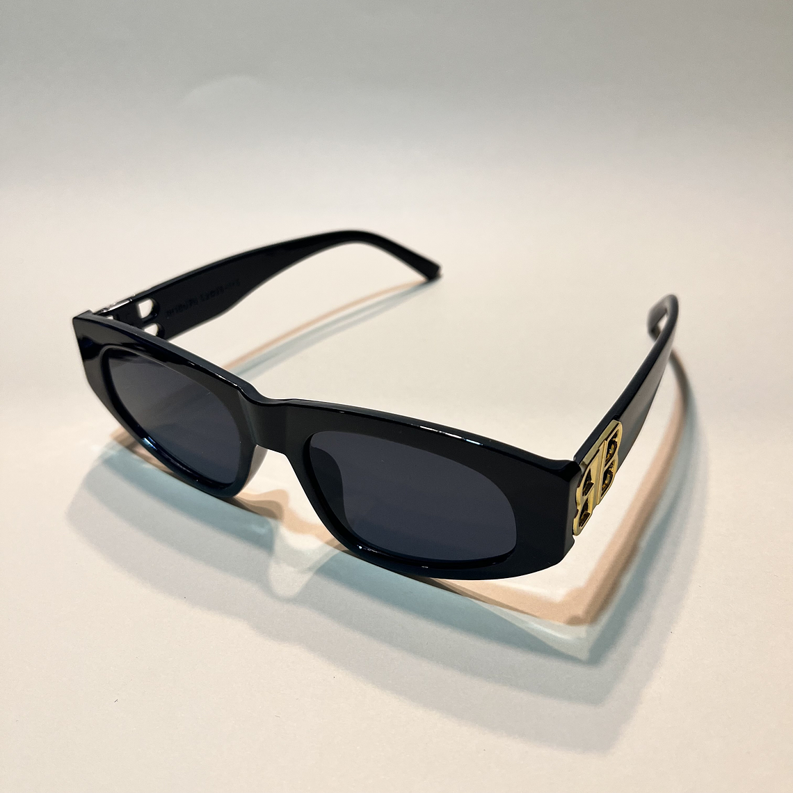 Lentes Estilo Mora Blanco o Negro 4