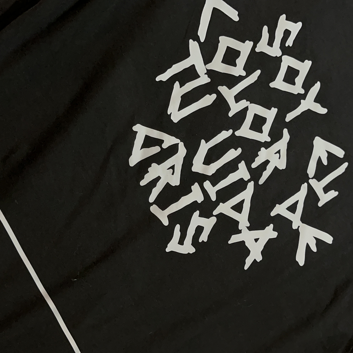 Polera Oversize TUYO estampada confección nacional  2