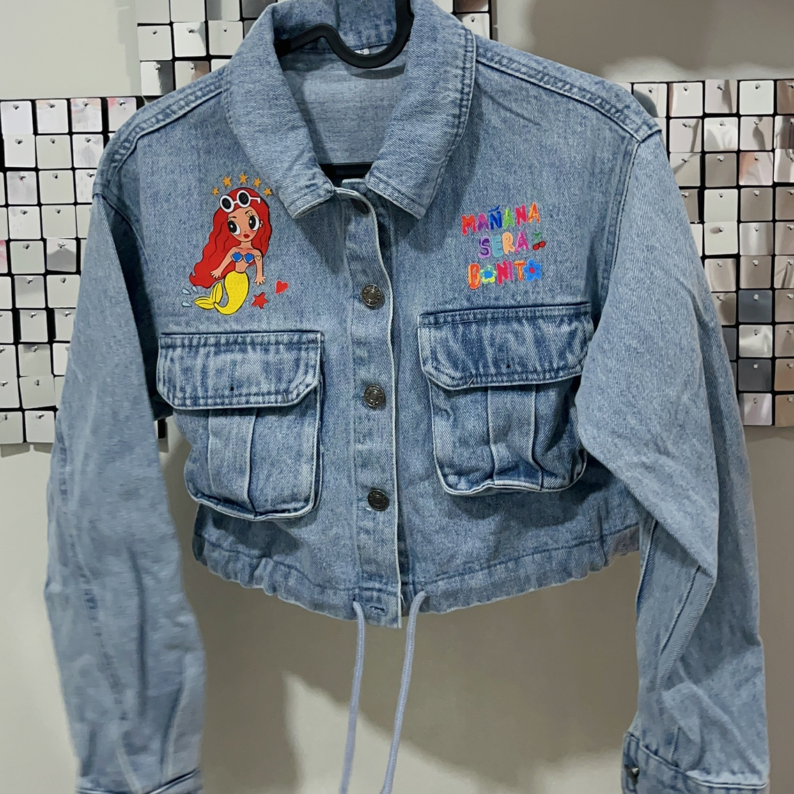 Chaqueta Mezclilla Karol G ¡Unico modelo y Exclusiva! (2 Unidades) 2