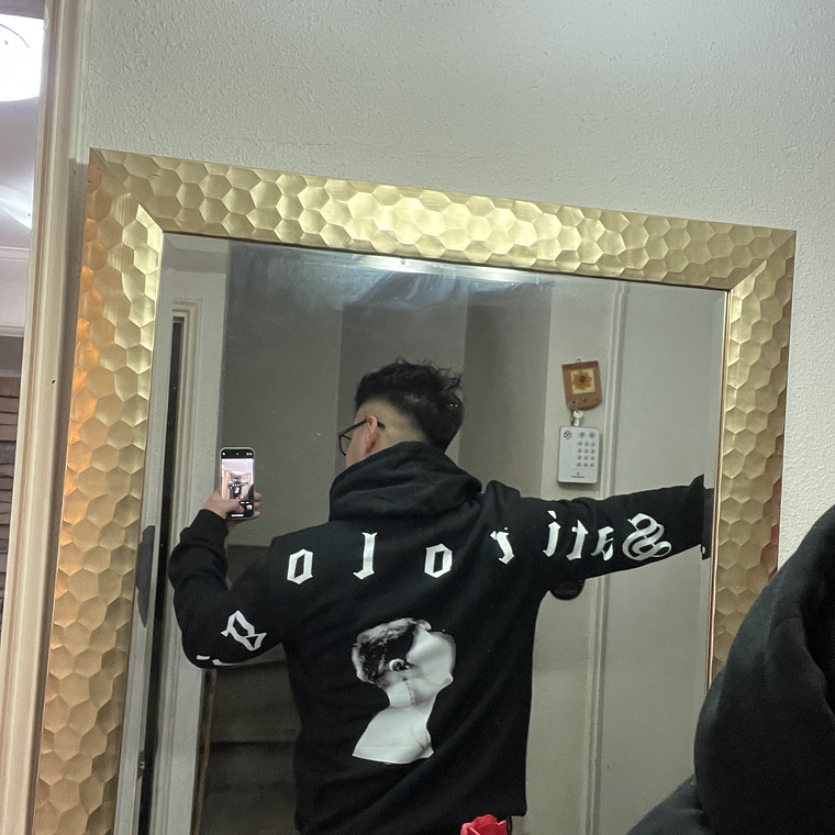 Hoodie Sátirologia Boxy Fit o Oversize  4