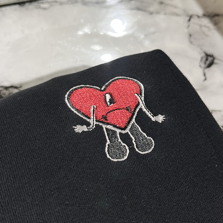 Poleron xxl negro bad bunny  2