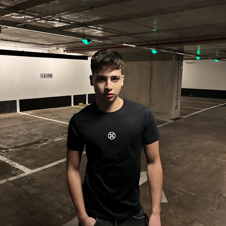 Polera DUKI 5 (Mas llevada) 5