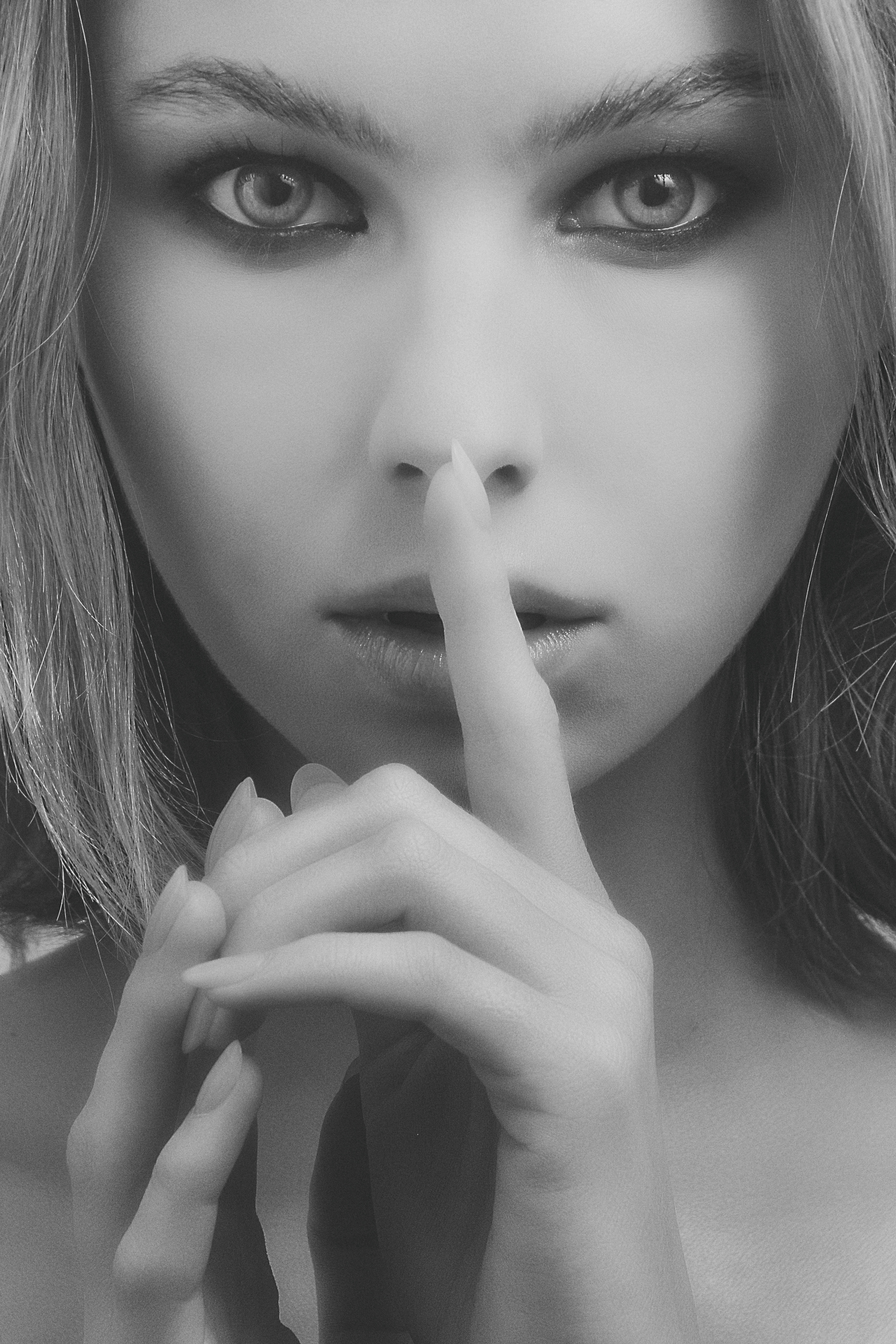 Skin-streaming : La routine de soin facial minimaliste qui triomphe sur internet