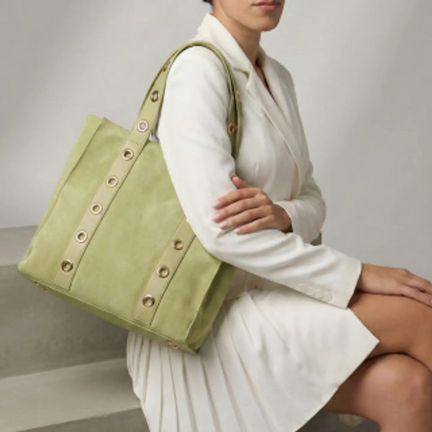 Sac cabas clous géométriques mode urbaine 1