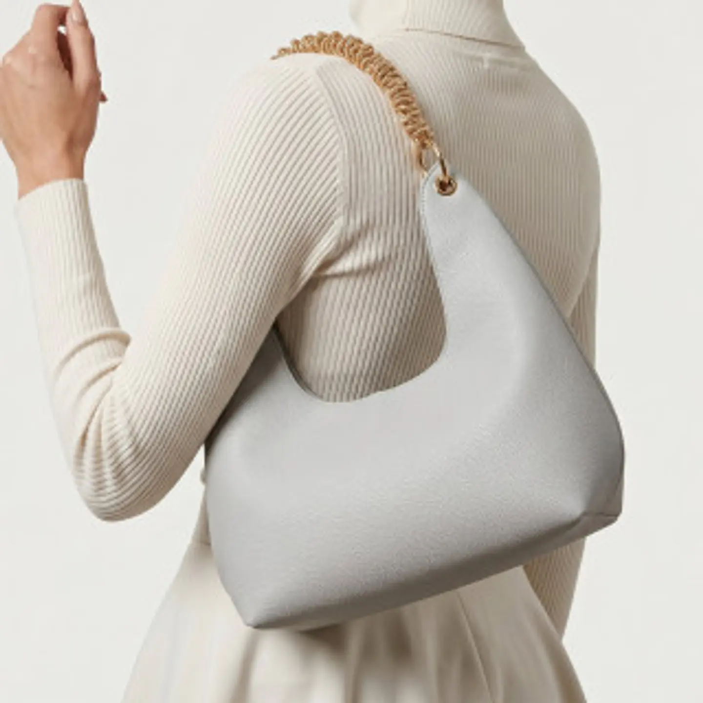 Sac fourre tout chaîne dorée style glamour 1