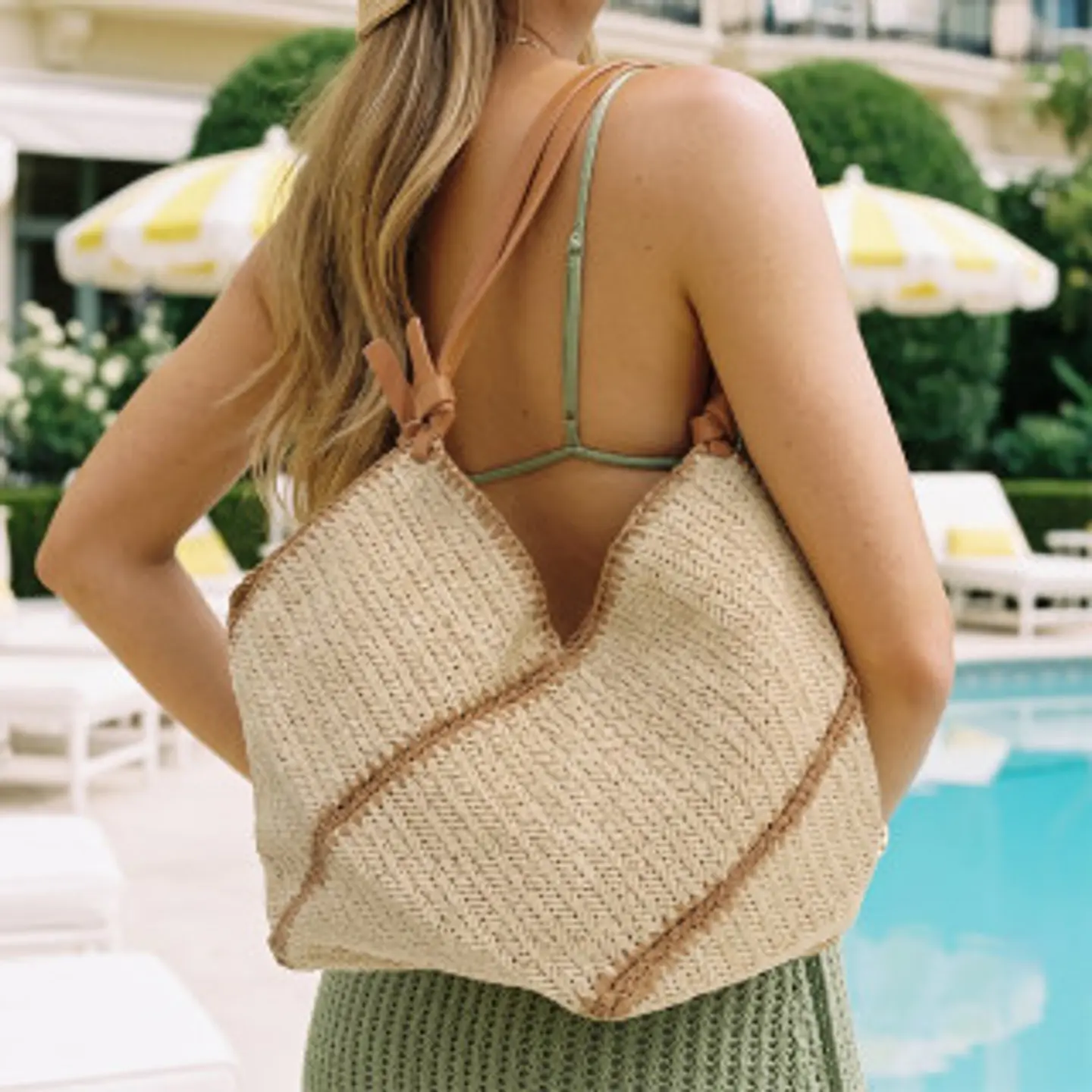 Sac de plage paille naturelle style minimaliste 1