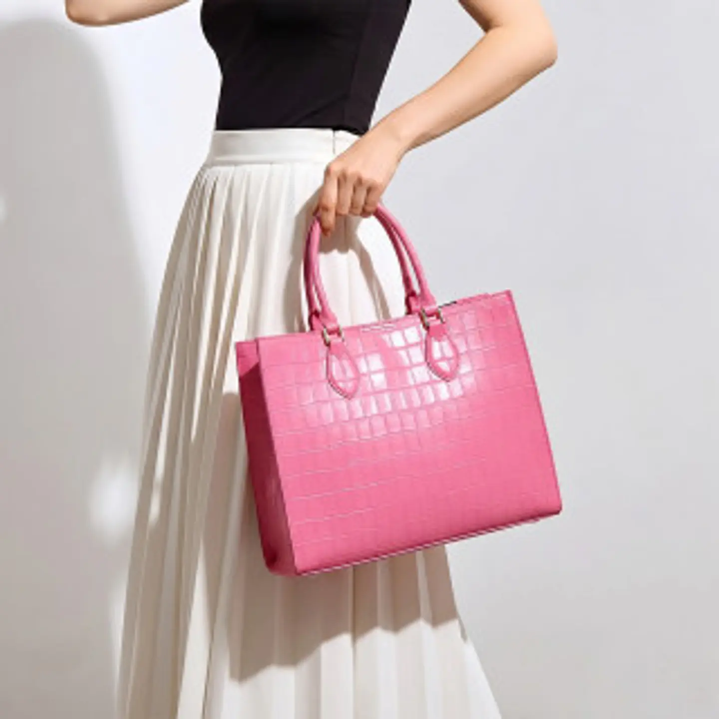 Sac cabas exclusif finition texture effet crocodile croco 1