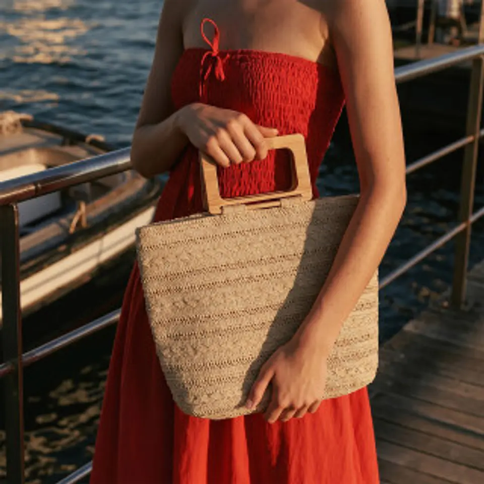 Sac bandoulière paille brodé motif bohème finitions fils de coton 1
