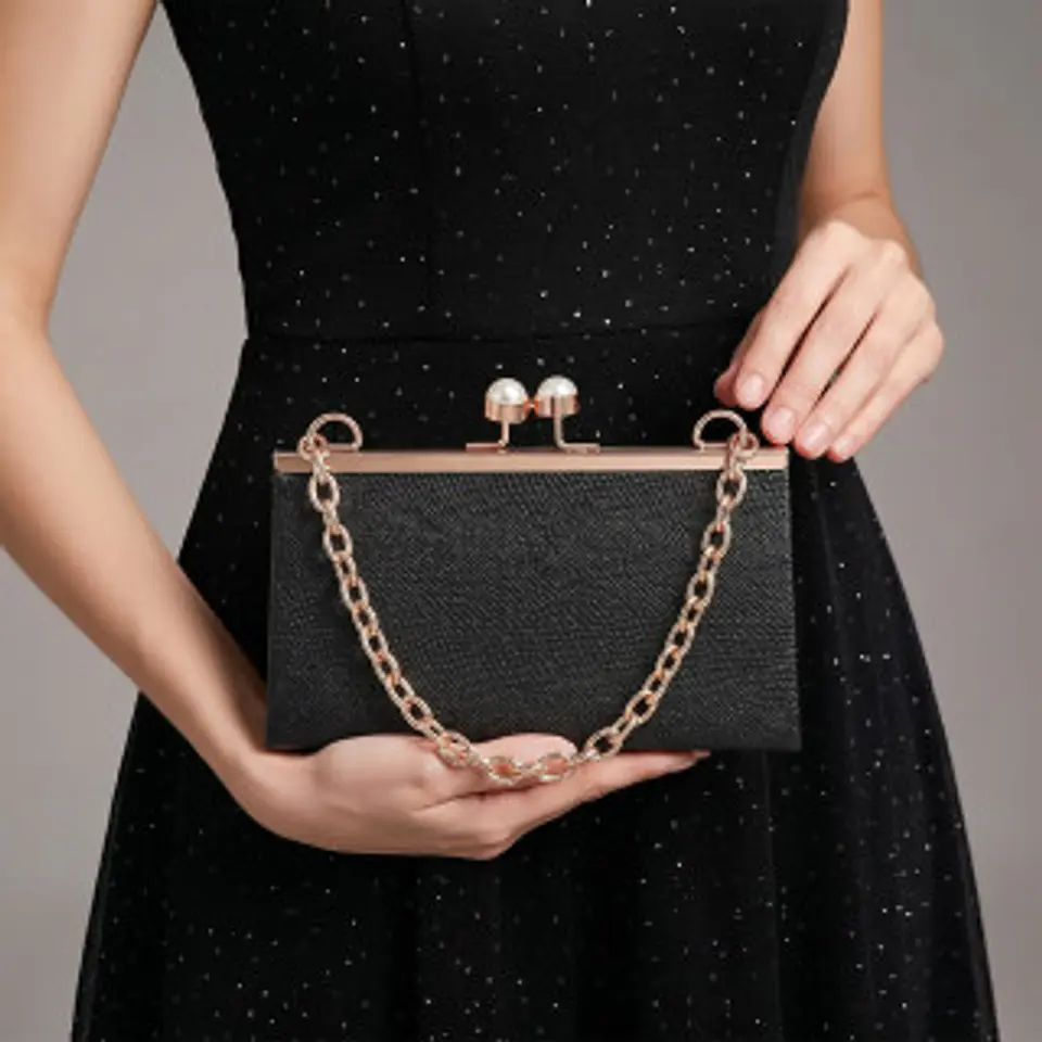 Pochette femme tissu scintillant paillettes fines éclat chic contemporain 1